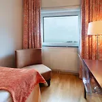 Quality Leangkollen Hotel 4*