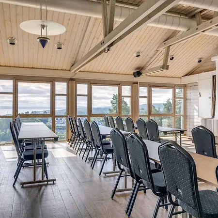 Hotel Quality Leangkollen 4*